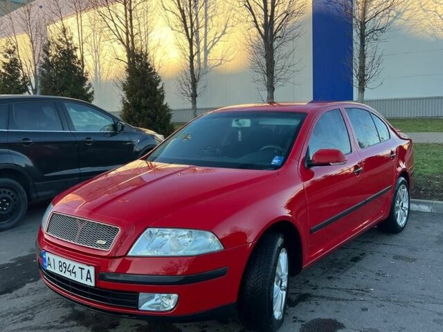 Красный Шкода Октавия, объемом двигателя 1.6 л и пробегом 192 тыс. км за 5900 $, фото 4 на Automoto.ua