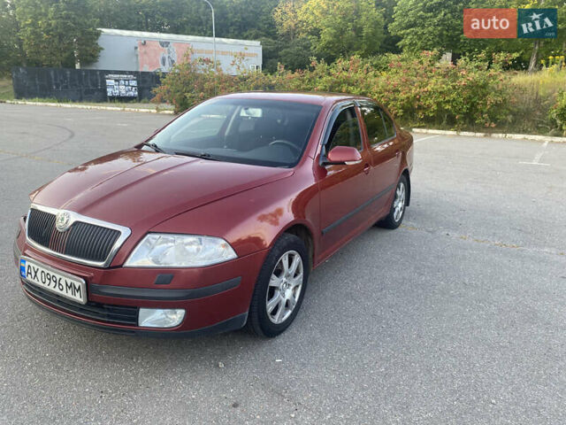 Красный Шкода Октавия, объемом двигателя 1.6 л и пробегом 296 тыс. км за 4700 $, фото 7 на Automoto.ua
