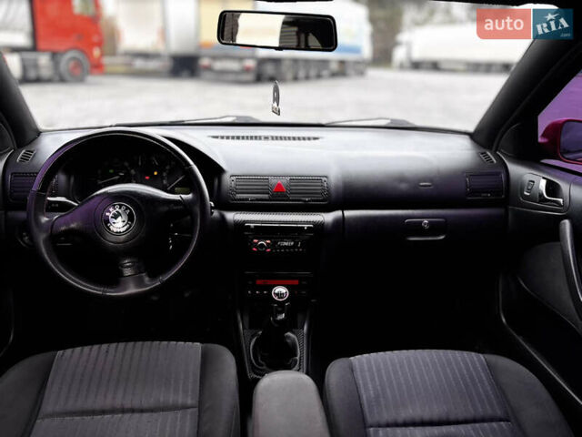 Шкода Октавия 2006 в Харькове на Automoto.ua Красный Шкода Октавия, объемом двигателя 1.78 л и пробегом 216 тыс. км за 4900 $, фото 10 на Automoto.ua