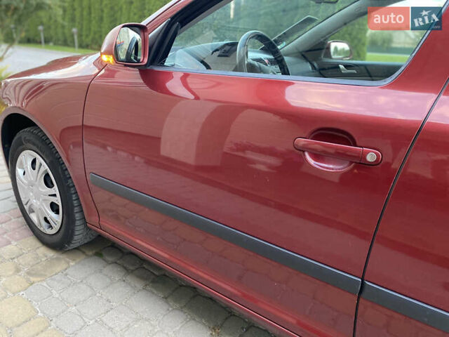 Шкода Октавия 2006 в Дунаевцах на Automoto.ua Красный Шкода Октавия, объемом двигателя 1.6 л и пробегом 243 тыс. км за 5850 $, фото 47 на Automoto.ua