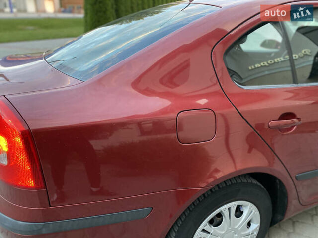 Шкода Октавия 2006 в Дунаевцах на Automoto.ua Красный Шкода Октавия, объемом двигателя 1.6 л и пробегом 243 тыс. км за 5850 $, фото 53 на Automoto.ua