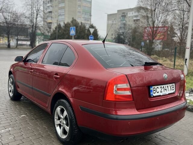 Червоний Шкода Октавія, об'ємом двигуна 1.6 л та пробігом 190 тис. км за 6700 $, фото 1 на Automoto.ua