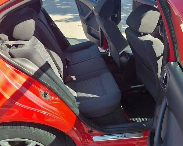 Червоний Шкода Октавія, об'ємом двигуна 1.78 л та пробігом 264 тис. км за 6000 $, фото 11 на Automoto.ua
