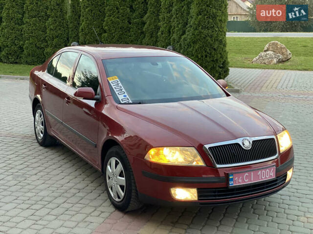 Шкода Октавия 2006 в Дунаевцах на Automoto.ua Красный Шкода Октавия, объемом двигателя 1.6 л и пробегом 243 тыс. км за 5850 $, фото 3 на Automoto.ua