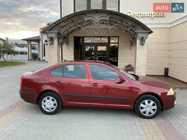 Шкода Октавия 2006 в Дунаевцах на Automoto.ua Красный Шкода Октавия, объемом двигателя 1.6 л и пробегом 243 тыс. км за 5850 $, фото 11 на Automoto.ua