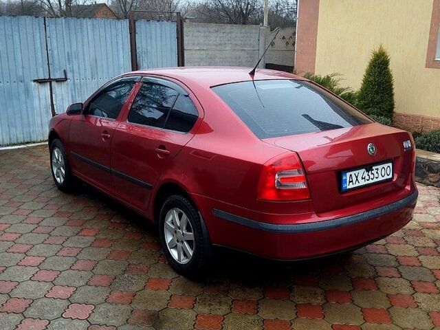 Красный Шкода Октавия, объемом двигателя 1.6 л и пробегом 333 тыс. км за 4999 $, фото 2 на Automoto.ua