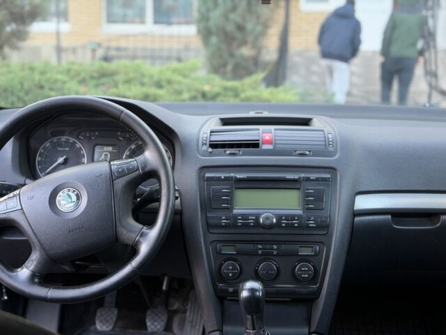 Красный Шкода Октавия, объемом двигателя 2 л и пробегом 100 тыс. км за 2950 $, фото 19 на Automoto.ua