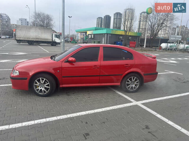 Красный Шкода Октавия, объемом двигателя 1.78 л и пробегом 328 тыс. км за 5950 $, фото 4 на Automoto.ua