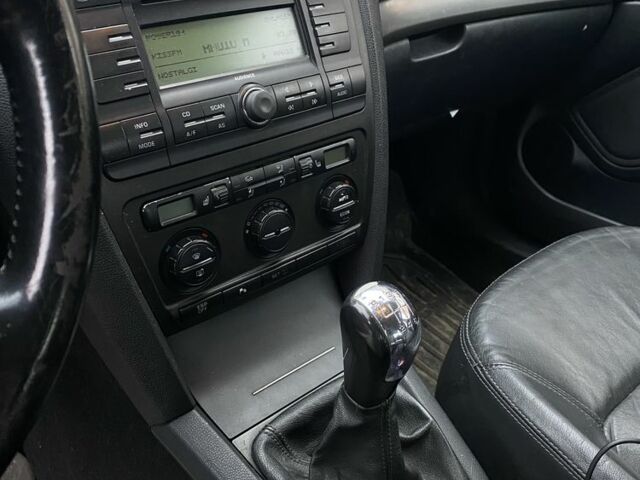 Червоний Шкода Октавія, об'ємом двигуна 2 л та пробігом 460 тис. км за 2700 $, фото 5 на Automoto.ua