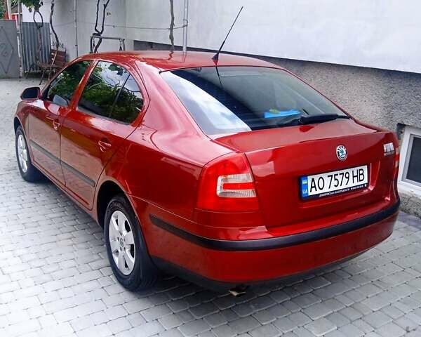 Красный Шкода Октавия, объемом двигателя 1.6 л и пробегом 293 тыс. км за 6100 $, фото 2 на Automoto.ua