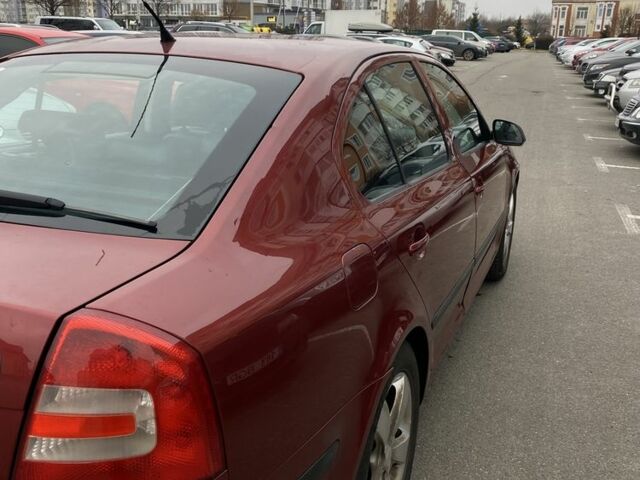 Червоний Шкода Октавія, об'ємом двигуна 2 л та пробігом 460 тис. км за 2700 $, фото 2 на Automoto.ua