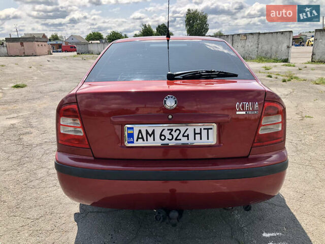 Красный Шкода Октавия, объемом двигателя 1.6 л и пробегом 290 тыс. км за 4099 $, фото 8 на Automoto.ua