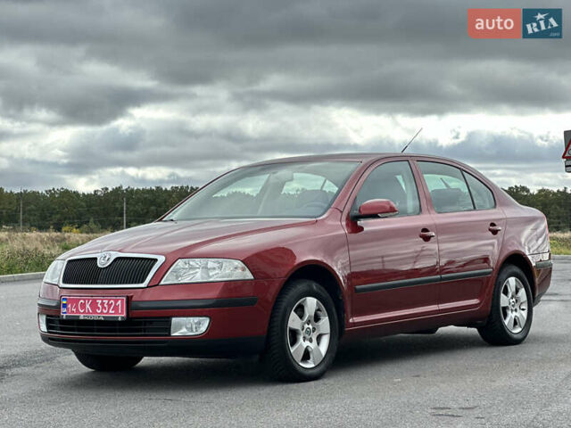 Червоний Шкода Октавія, об'ємом двигуна 1.6 л та пробігом 211 тис. км за 7999 $, фото 24 на Automoto.ua
