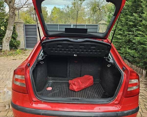 Шкода Октавія 2008 у Львові на Automoto.ua Червоний Шкода Октавія, об'ємом двигуна 1.98 л та пробігом 317 тис. км за 6500 $, фото 2 на Automoto.ua