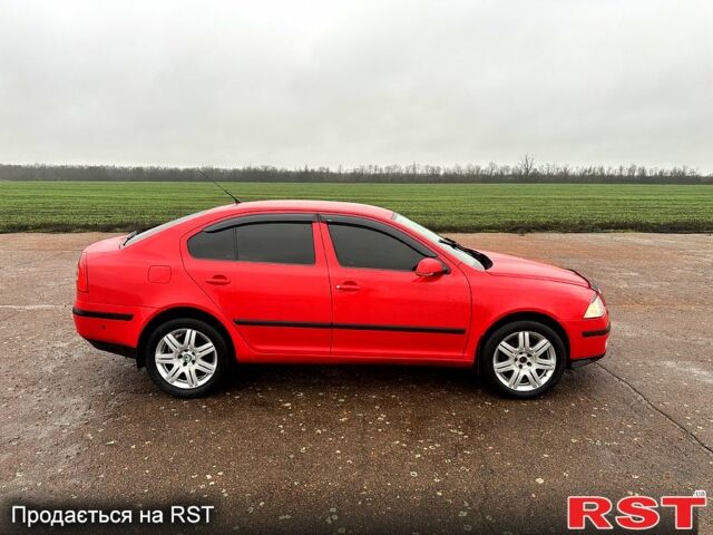 Червоний Шкода Октавія, об'ємом двигуна 1.6 л та пробігом 205 тис. км за 5300 $, фото 2 на Automoto.ua