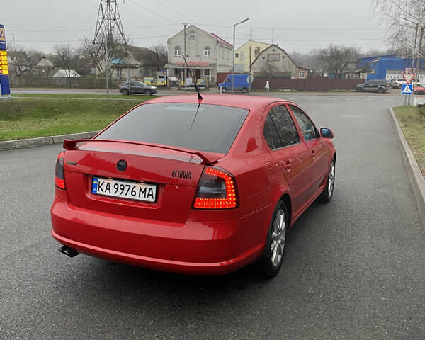 Красный Шкода Октавия, объемом двигателя 1.98 л и пробегом 250 тыс. км за 7800 $, фото 2 на Automoto.ua