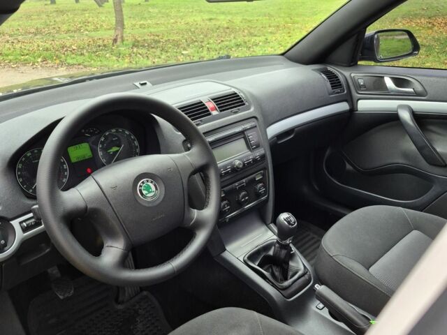 Червоний Шкода Октавія, об'ємом двигуна 1.5 л та пробігом 195 тис. км за 6600 $, фото 8 на Automoto.ua