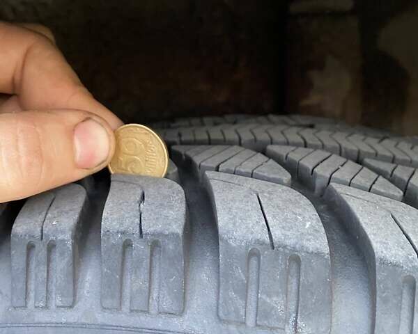 Красный Шкода Октавия, объемом двигателя 1.6 л и пробегом 222 тыс. км за 5250 $, фото 16 на Automoto.ua