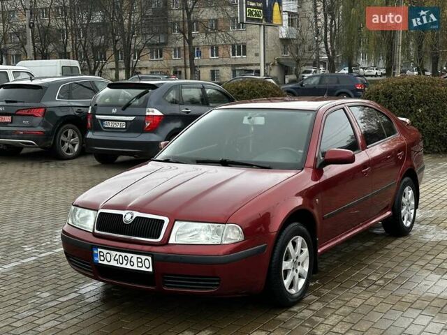 Красный Шкода Октавия, объемом двигателя 1.6 л и пробегом 225 тыс. км за 4750 $, фото 10 на Automoto.ua