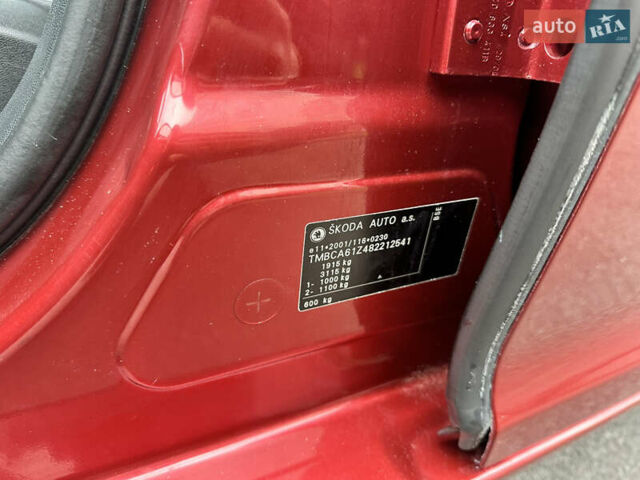 Червоний Шкода Октавія, об'ємом двигуна 1.6 л та пробігом 211 тис. км за 7999 $, фото 41 на Automoto.ua