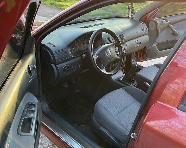 Красный Шкода Октавия, объемом двигателя 1.6 л и пробегом 222 тыс. км за 5250 $, фото 10 на Automoto.ua