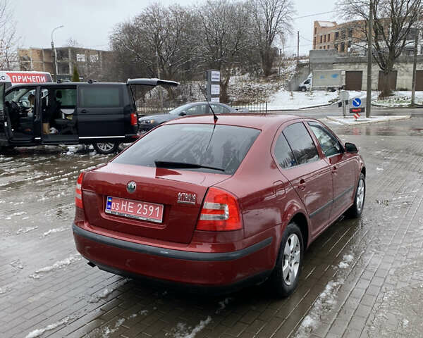 Красный Шкода Октавия, объемом двигателя 1.6 л и пробегом 199 тыс. км за 6500 $, фото 4 на Automoto.ua