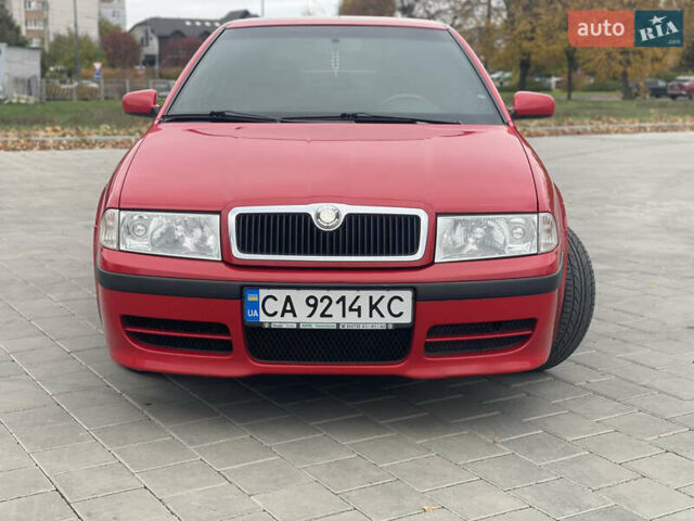 Красный Шкода Октавия, объемом двигателя 1.78 л и пробегом 227 тыс. км за 6500 $, фото 1 на Automoto.ua