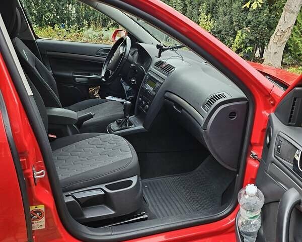 Шкода Октавія 2008 у Львові на Automoto.ua Червоний Шкода Октавія, об'ємом двигуна 1.98 л та пробігом 317 тис. км за 6500 $, фото 10 на Automoto.ua