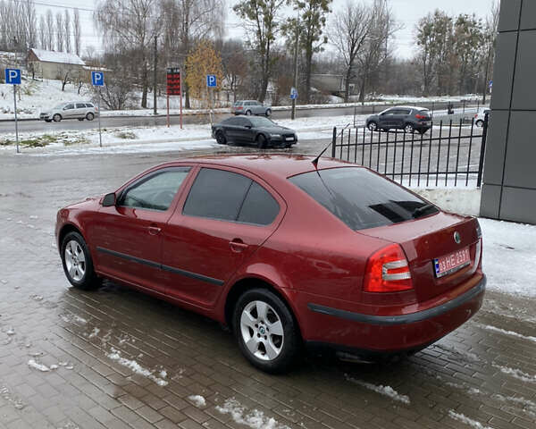 Красный Шкода Октавия, объемом двигателя 1.6 л и пробегом 199 тыс. км за 6500 $, фото 2 на Automoto.ua