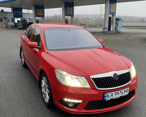Красный Шкода Октавия, объемом двигателя 1.98 л и пробегом 250 тыс. км за 7800 $, фото 1 на Automoto.ua