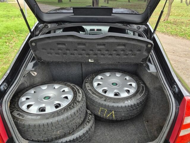 Червоний Шкода Октавія, об'ємом двигуна 1.5 л та пробігом 195 тис. км за 6600 $, фото 12 на Automoto.ua