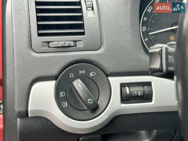 Червоний Шкода Октавія, об'ємом двигуна 1.6 л та пробігом 211 тис. км за 7999 $, фото 47 на Automoto.ua