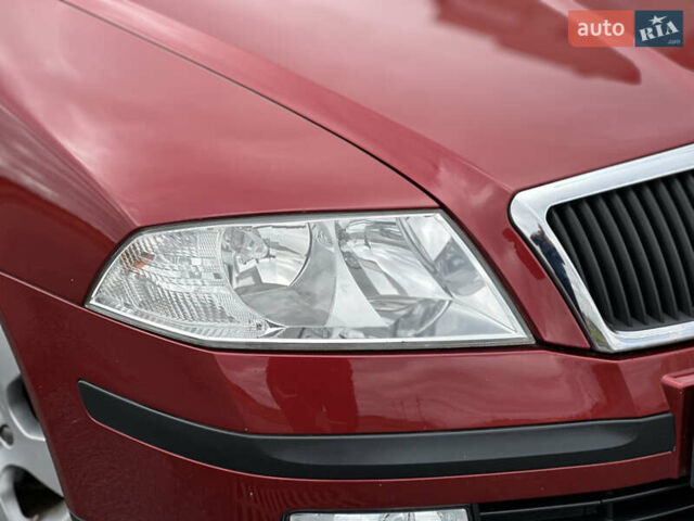 Червоний Шкода Октавія, об'ємом двигуна 1.6 л та пробігом 211 тис. км за 7999 $, фото 18 на Automoto.ua