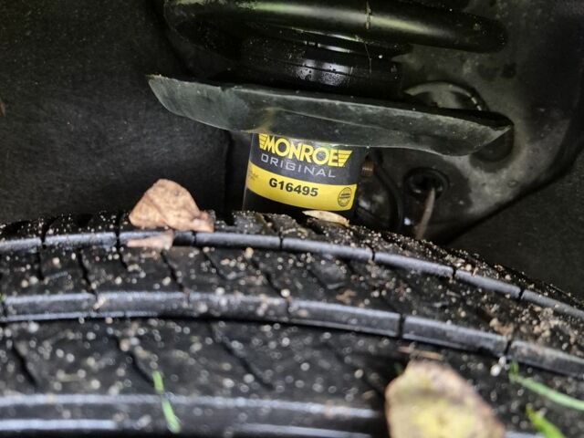 Червоний Шкода Октавія, об'ємом двигуна 1.5 л та пробігом 195 тис. км за 6600 $, фото 16 на Automoto.ua