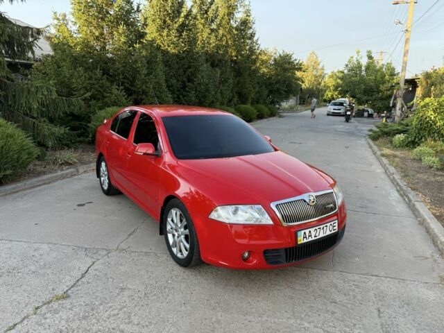 Червоний Шкода Октавія, об'ємом двигуна 2 л та пробігом 170 тис. км за 6500 $, фото 1 на Automoto.ua