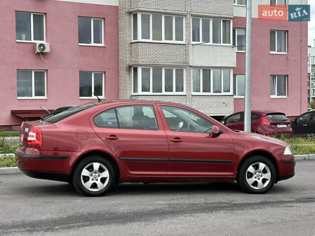 Червоний Шкода Октавія, об'ємом двигуна 1.6 л та пробігом 211 тис. км за 7999 $, фото 28 на Automoto.ua