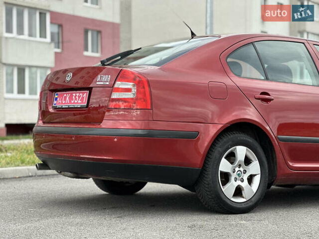 Червоний Шкода Октавія, об'ємом двигуна 1.6 л та пробігом 211 тис. км за 7999 $, фото 11 на Automoto.ua