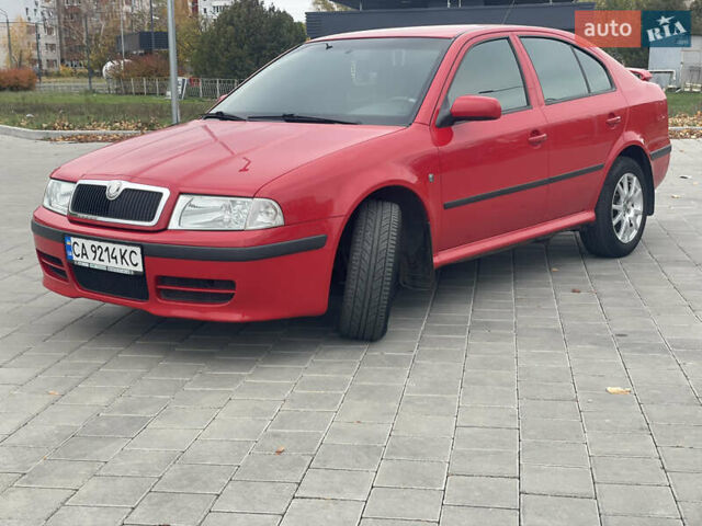 Красный Шкода Октавия, объемом двигателя 1.78 л и пробегом 227 тыс. км за 6500 $, фото 2 на Automoto.ua