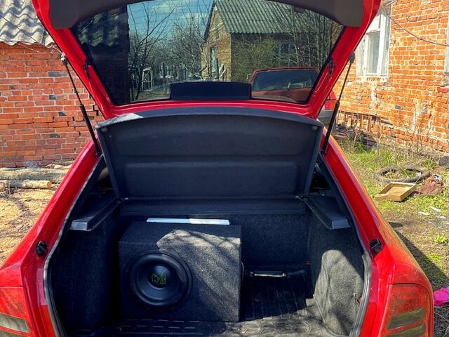 Красный Шкода Октавия, объемом двигателя 1.8 л и пробегом 240 тыс. км за 7100 $, фото 7 на Automoto.ua