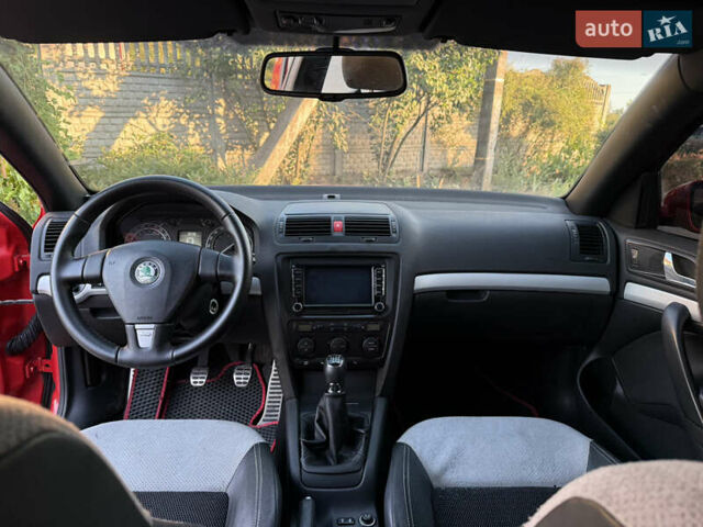 Червоний Шкода Октавія, об'ємом двигуна 2 л та пробігом 171 тис. км за 7500 $, фото 4 на Automoto.ua