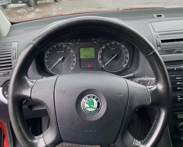 Красный Шкода Октавия, объемом двигателя 1.6 л и пробегом 199 тыс. км за 6500 $, фото 30 на Automoto.ua