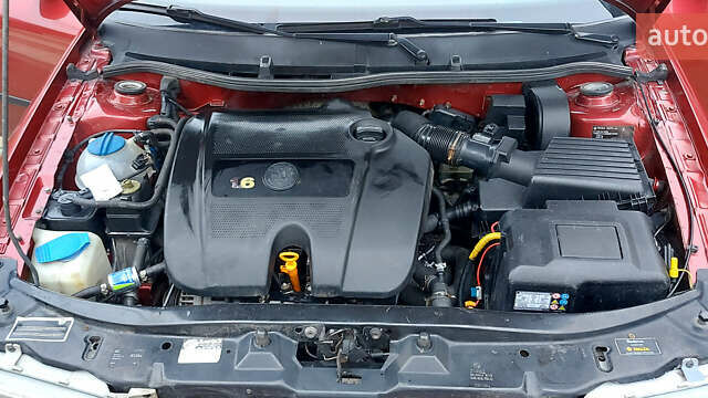 Червоний Шкода Октавія, об'ємом двигуна 1.6 л та пробігом 263 тис. км за 6000 $, фото 22 на Automoto.ua