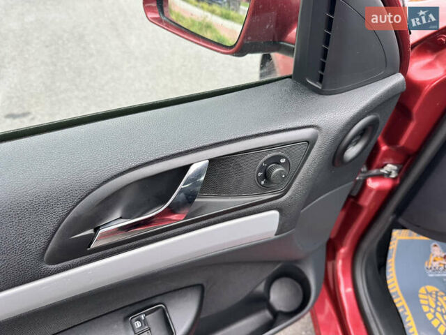 Червоний Шкода Октавія, об'ємом двигуна 1.6 л та пробігом 211 тис. км за 7999 $, фото 40 на Automoto.ua