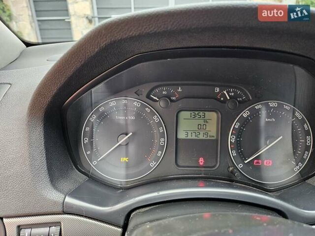 Шкода Октавія 2008 у Львові на Automoto.ua Червоний Шкода Октавія, об'ємом двигуна 1.98 л та пробігом 317 тис. км за 6500 $, фото 11 на Automoto.ua