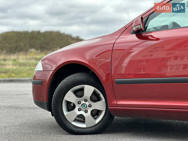 Червоний Шкода Октавія, об'ємом двигуна 1.6 л та пробігом 211 тис. км за 7999 $, фото 14 на Automoto.ua
