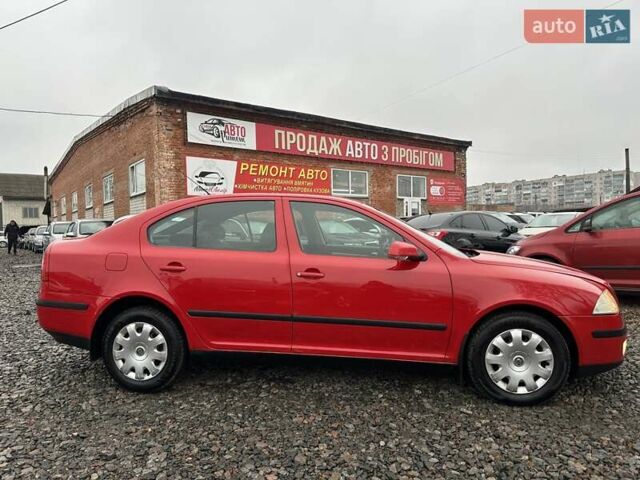 Красный Шкода Октавия, объемом двигателя 1.6 л и пробегом 332 тыс. км за 5000 $, фото 13 на Automoto.ua