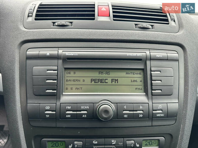 Червоний Шкода Октавія, об'ємом двигуна 1.6 л та пробігом 211 тис. км за 7999 $, фото 53 на Automoto.ua