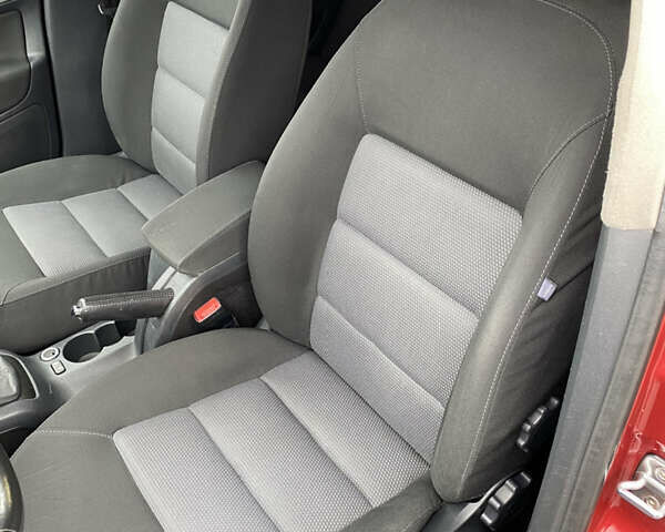 Красный Шкода Октавия, объемом двигателя 1.6 л и пробегом 199 тыс. км за 6500 $, фото 25 на Automoto.ua