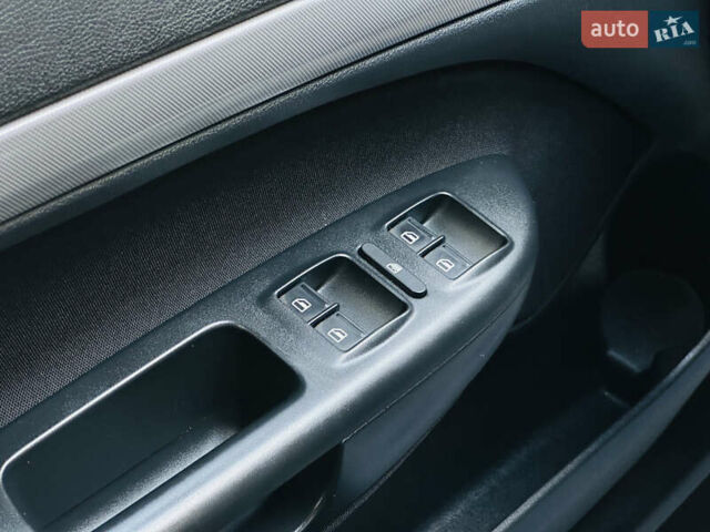 Красный Шкода Октавия, объемом двигателя 1.4 л и пробегом 168 тыс. км за 8400 $, фото 31 на Automoto.ua