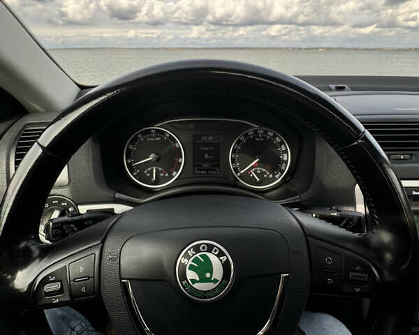 Шкода Октавия 2009 в Одессе на Automoto.ua Красный Шкода Октавия, объемом двигателя 1.4 л и пробегом 192 тыс. км за 8700 $, фото 8 на Automoto.ua